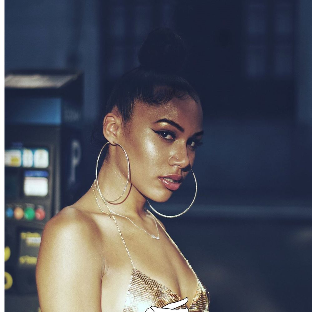 Meet your Posher, Jasmine